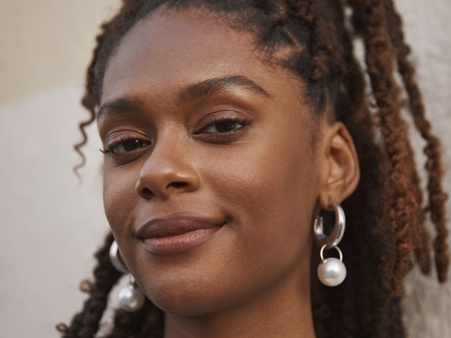 Smiling Depression: Symptoms & Treatment Options