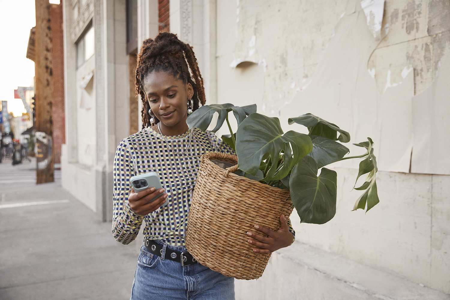 Hot Take: New Study Says the Internet Doesn't Harm Mental Health–Here's What A Psychiatrist Thinks