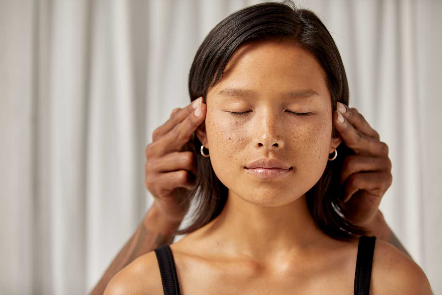 6 Signs Your Partner is Making Your Anxiety Worse