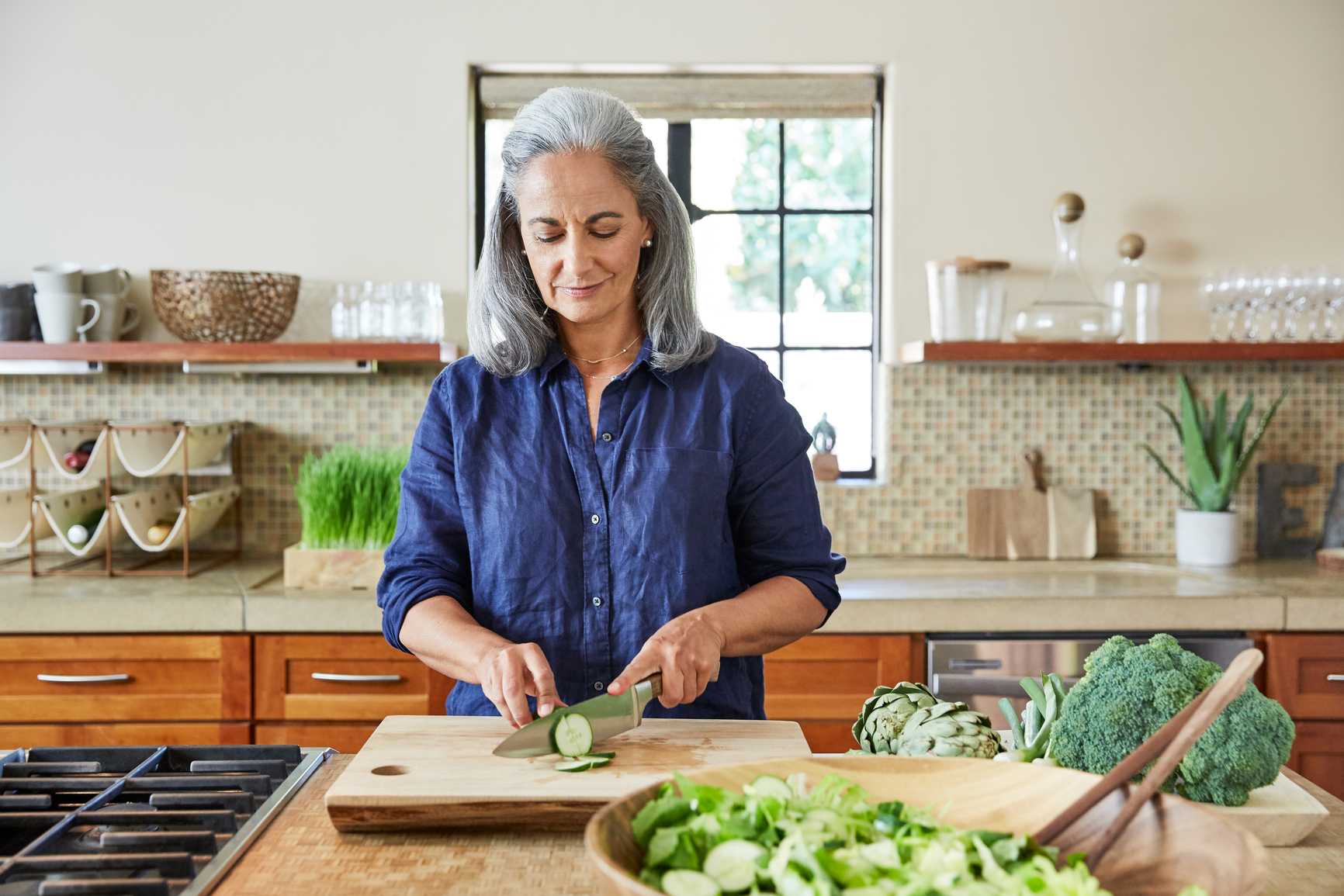 9 Foods That Fight Hot Flashes Naturally