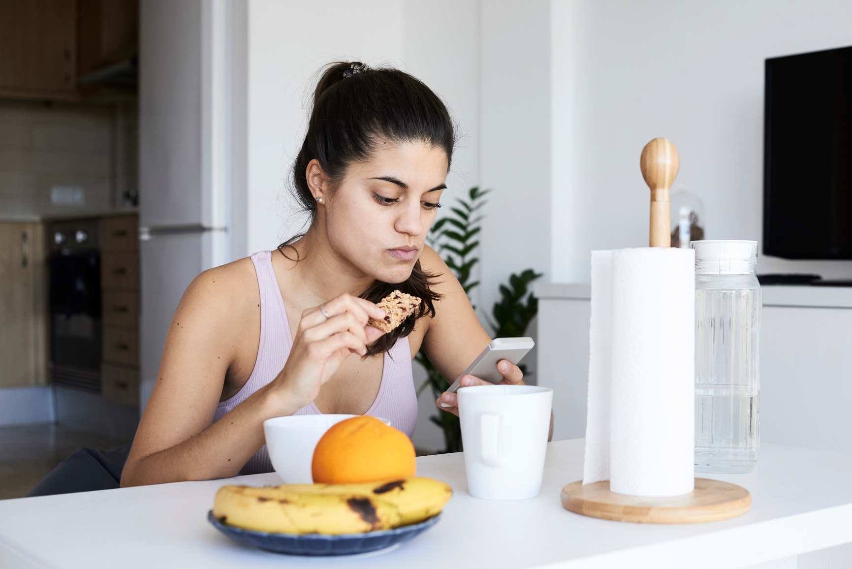 Are Meal-Replacement Bars Healthy?